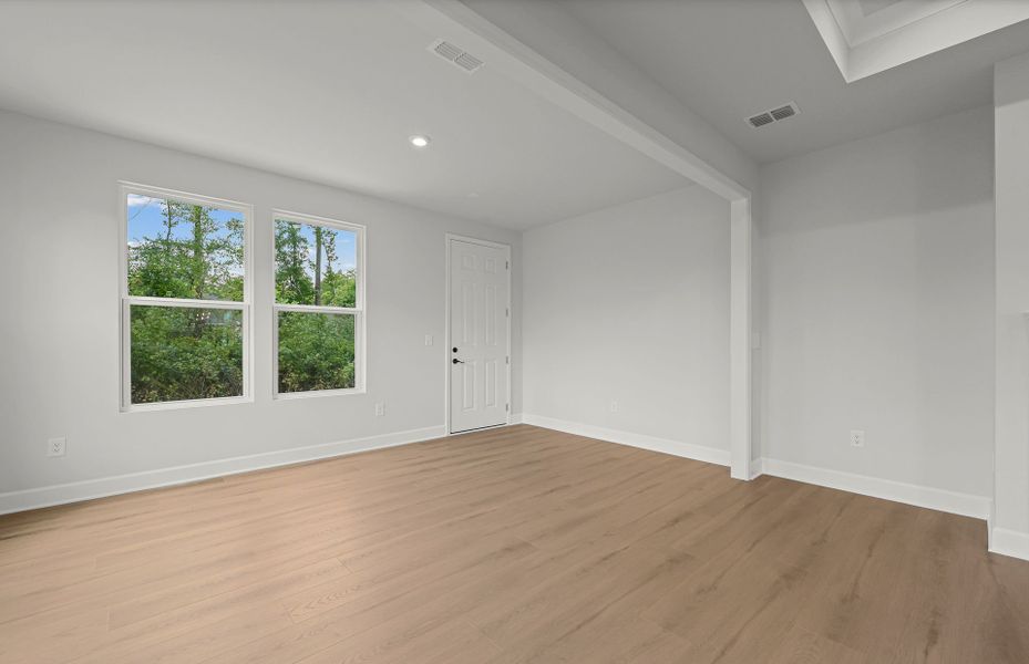 Spacious, unfurnished interior of a new home in Sun City Peachtree, Griffin (Image 21).