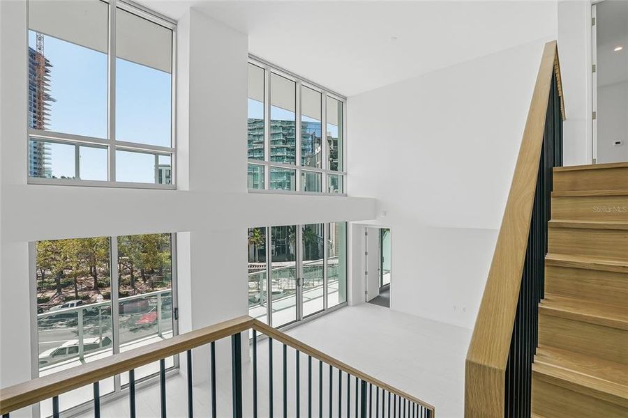 Spacious, unfurnished interior of a new home in , St. Petersburg (Image 21).