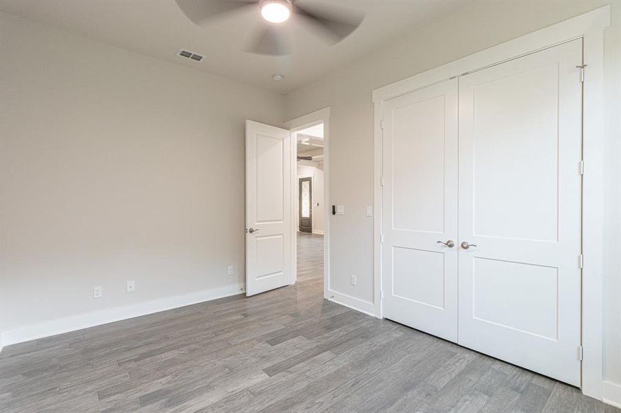 Spacious, unfurnished interior of a new home in , Tyler (Image 39).