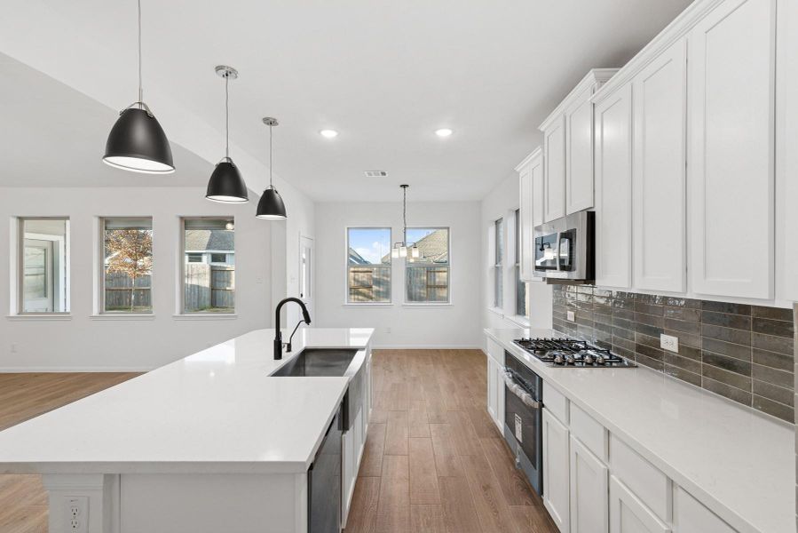 Lovely kitchen (*Photo not of actual home and used for illustration purposes only.)