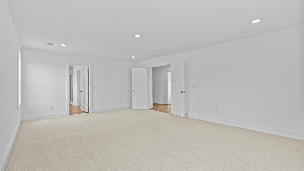 Furnished interior view inside a new home in Wells Crossing, Seneca (Image 24).