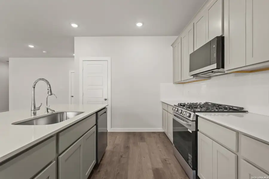 Furnished interior view inside a new home in Senna, Leon Valley (Image 8).