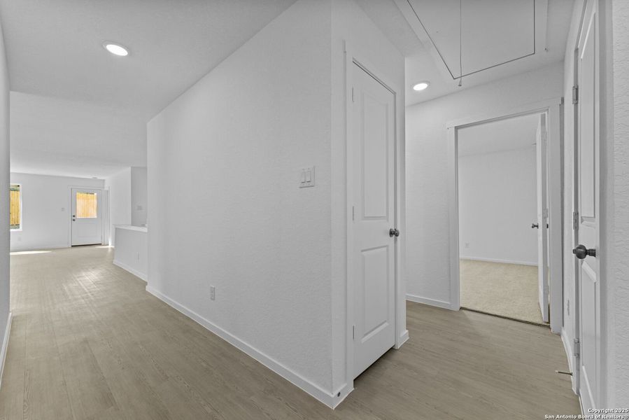 Spacious, unfurnished interior of a new home in Torian Village: Watermill Collection, San Antonio (Image 9). Spacious, unfurnished interior of a new home in Torian Village: Watermill Collection, San Antonio (Image 9).