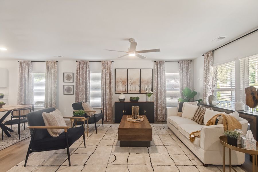 Representative furnished interior of a home built from the Haven by Veranda Homes in Pinehaven, Laurens (Image 7).