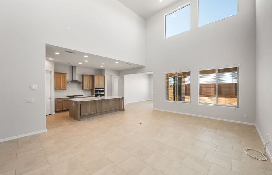 Spacious, unfurnished interior of a new home in Visara, Surprise (Image 33).