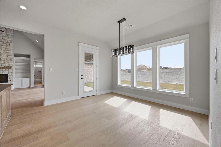 Spacious, unfurnished interior of a new home in Aledo Heights - Aledo ISD, Annetta South (Image 27).