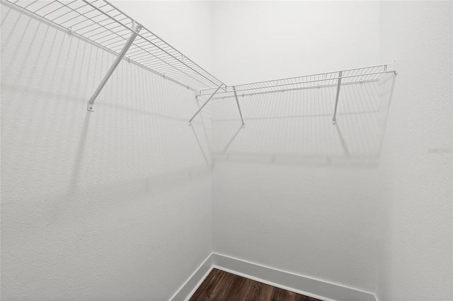 Spacious, unfurnished interior of a new home in , Winter Garden (Image 48).
