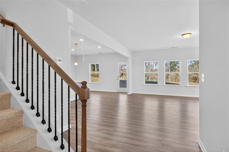 Spacious, unfurnished interior of a new home in Allen Manor, Hoschton (Image 22).