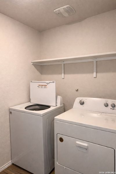 Close-up of interior finishes inside a home in Avenida, Converse (Image 9).