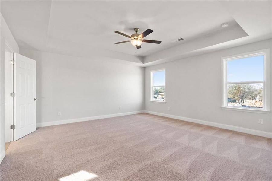 Spacious, unfurnished interior of a new home in Wehunt Meadows, Hoschton (Image 115).