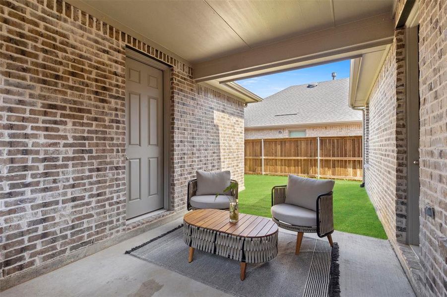 Furnished interior view inside a new home in Mustang Lakes 74', Celina (Image 31).