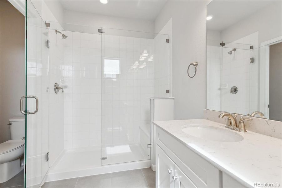 Furnished interior view inside a new home in Townhome Collection at Grand Vue at Interlocken, Broomfield (Image 9).