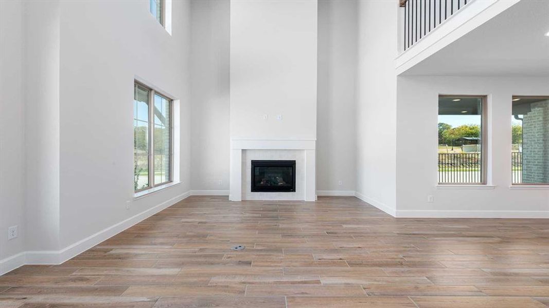 Spacious, unfurnished interior of a new home in The Heights At Uptown Celina 45', Celina (Image 16).