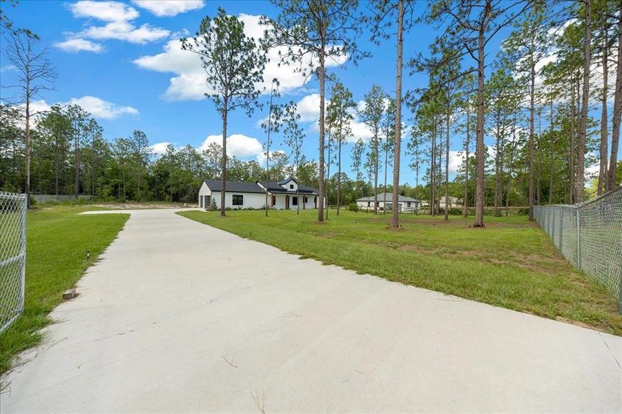 Image 37 of a home in .