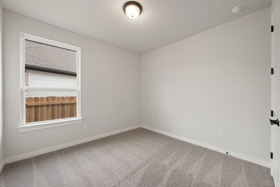 Spacious, unfurnished interior of a new home in Lagos Reserve, Manor (Image 33).