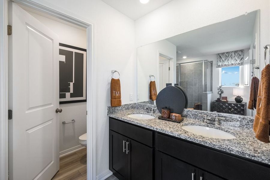 Representative furnished interior of a home built from the Kestrel by Taylor Morrison in Longview 40s, Del Valle (Image 11).