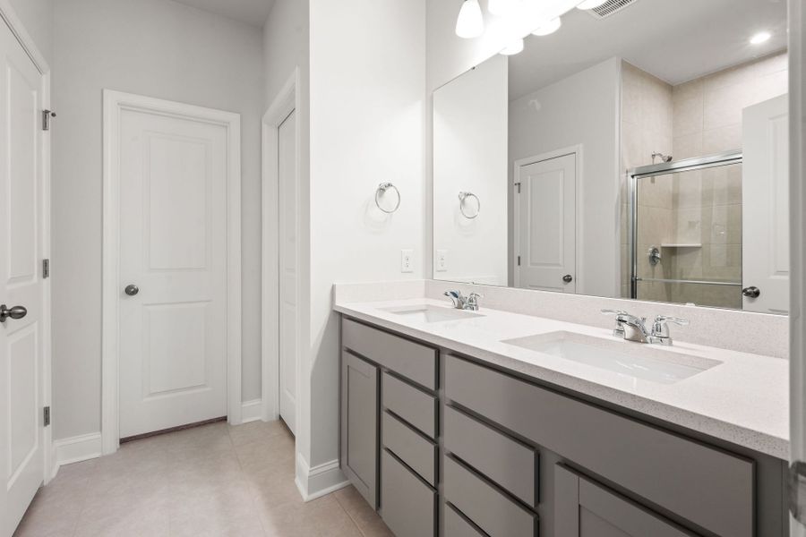 Furnished interior view inside a new home in Waterways, Richmond Hill (Image 15). Furnished interior view inside a new home in Waterways, Richmond Hill (Image 15).