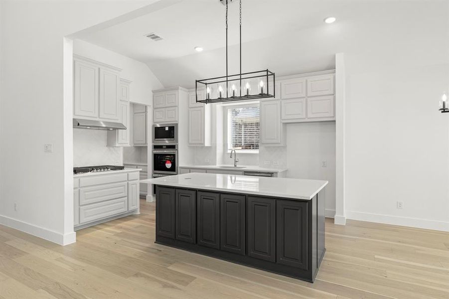 10. 2407 Parkway - Kitchen (2)