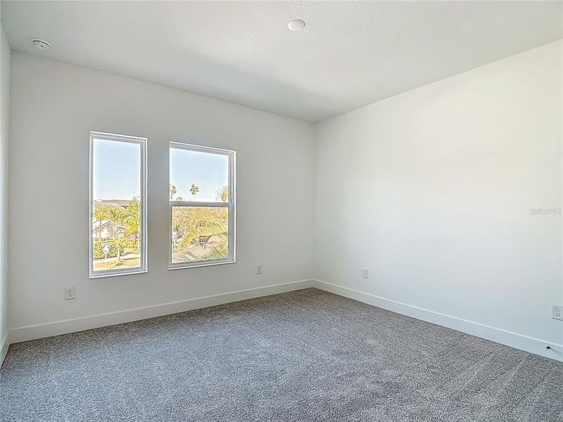 Spacious, unfurnished interior of a new home in , Tampa (Image 66).
