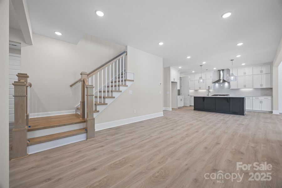 Image 33 of a home in .