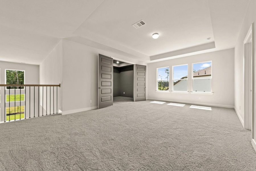 Representative image. Features, specifications, selections and colors may vary.