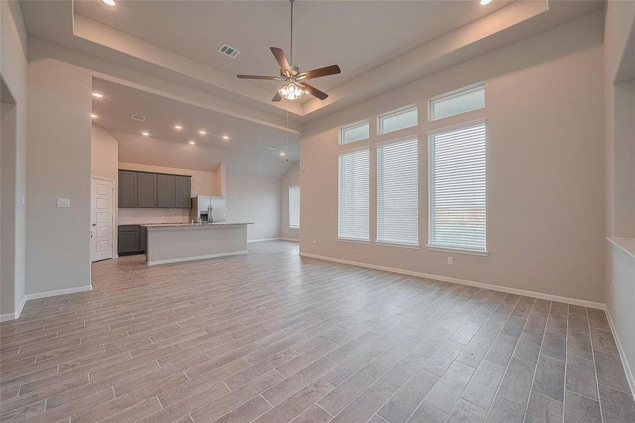 Spacious, unfurnished interior of a new home in River Ranch, Dayton (Image 24).
