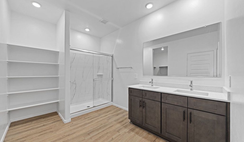 Representative furnished interior of a home built from the Lakeway - H40L by D.R. Horton in Sycamore Vista, Vail (Image 11).
