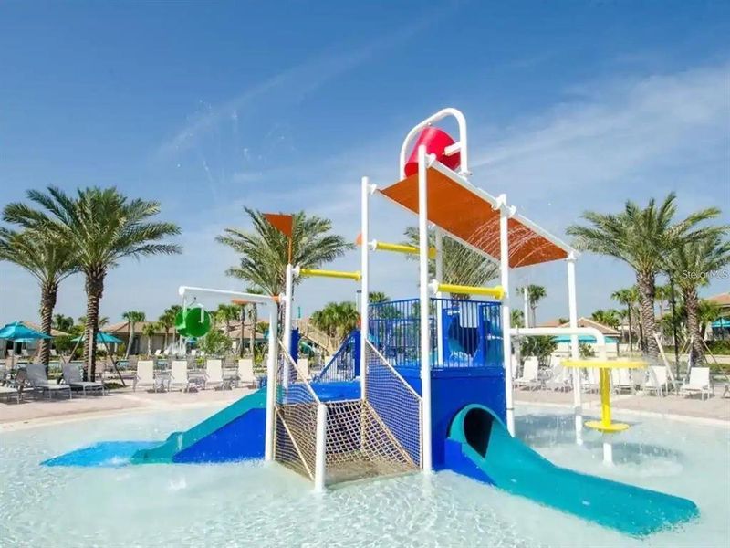 Community amenities in , Davenport (Image 25).