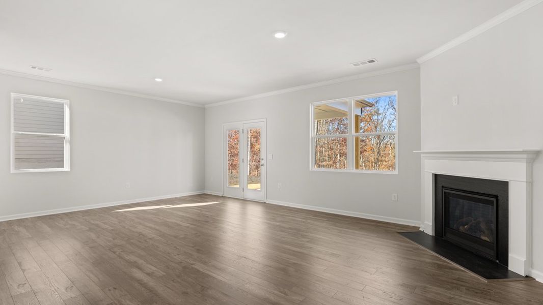 Representative unfurnished interior of a home built from the Belfort by D.R. Horton in Hamptons at Riverwood North, Dallas (Image 13).