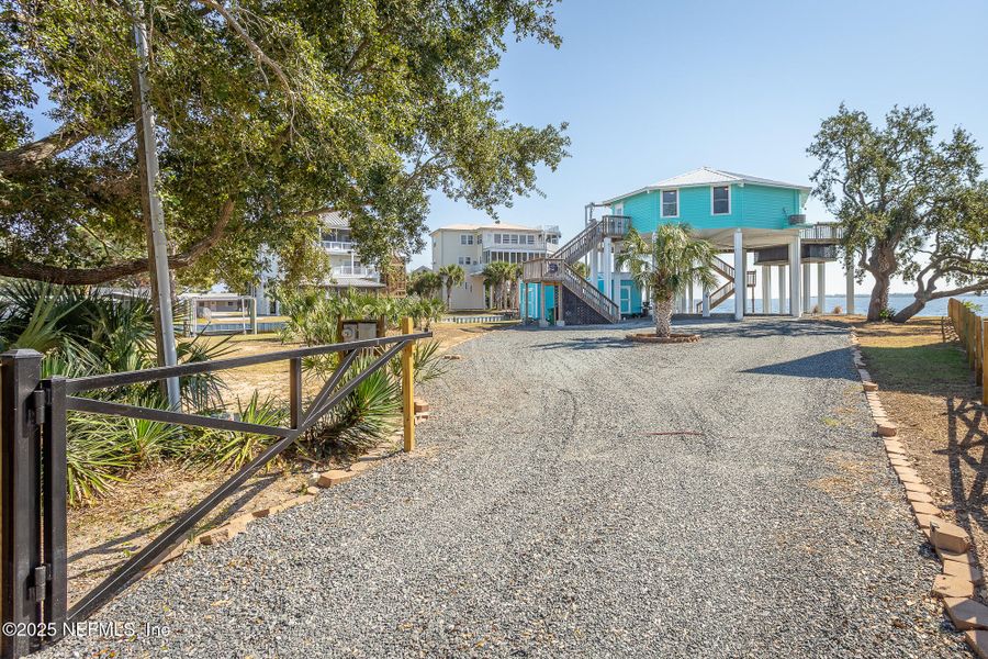 Community amenities in , Panacea (Image 25). Community amenities in , Panacea (Image 25).