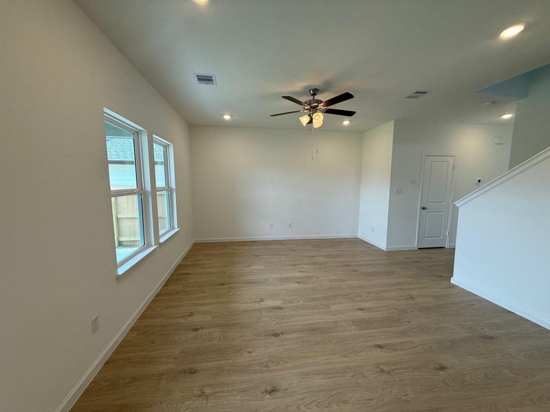Spacious, unfurnished interior of a new home in Midtown Reserve, College Station (Image 8).