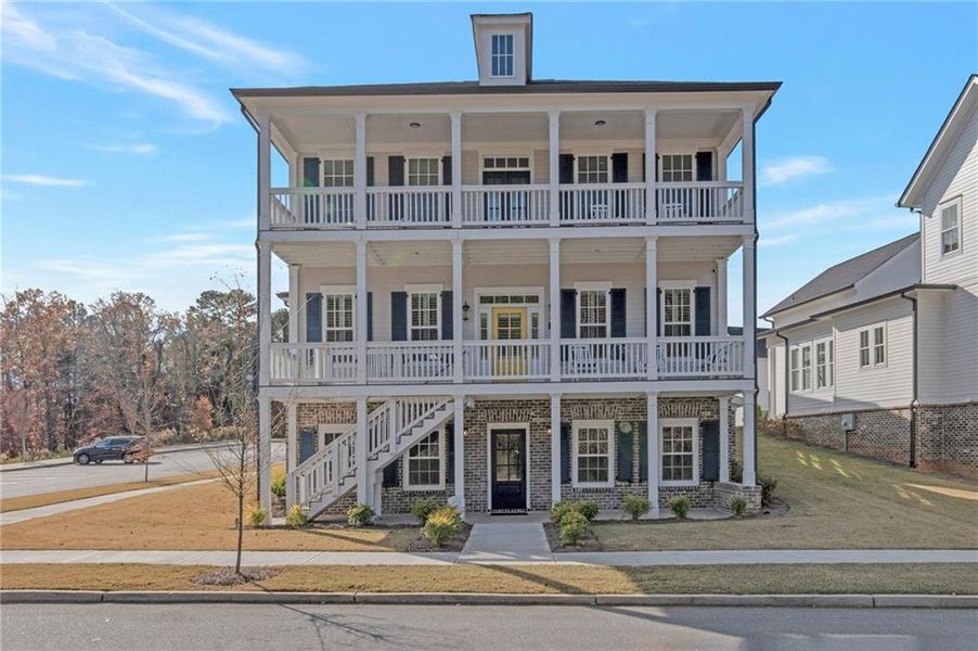 Condo located in Dacula, GA showcasing its design and architecture (Image 3).