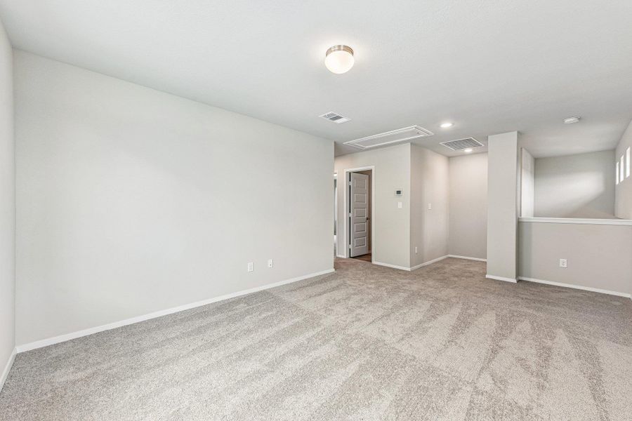 Spacious, unfurnished interior of a new home in Edgebrooke, Pflugerville (Image 18). Spacious, unfurnished interior of a new home in Edgebrooke, Pflugerville (Image 18).