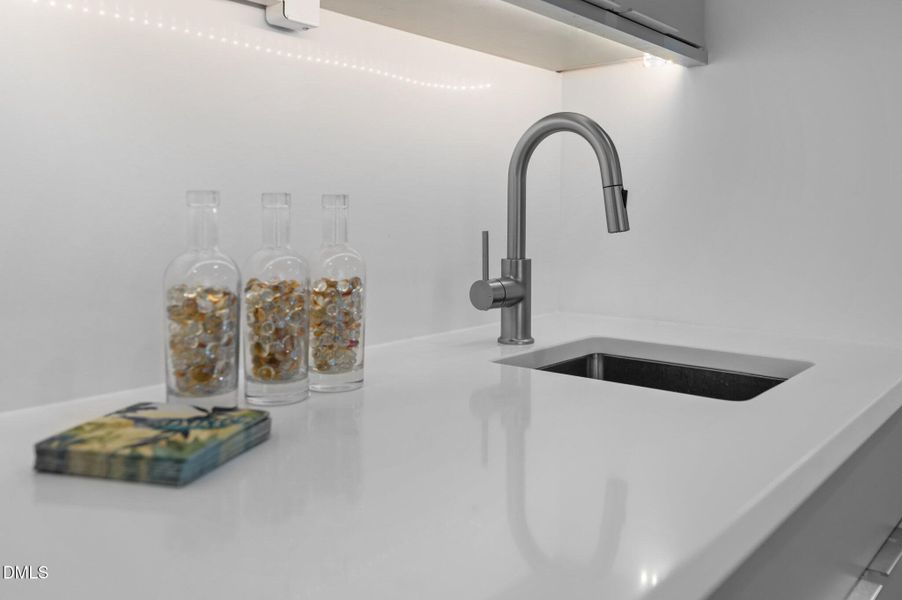 42-web-or-mls-DSC_2935 42-web-or-mls-DSC_2935