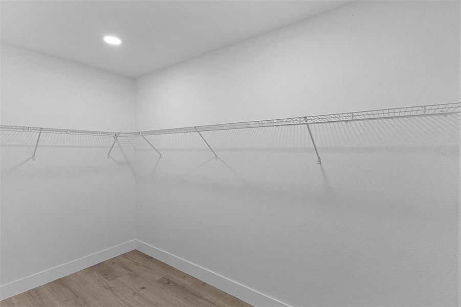 Spacious, unfurnished interior of a new home in , Ocklawaha (Image 29).