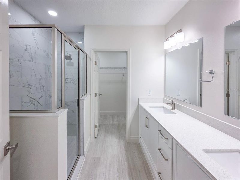 Furnished interior view inside a new home in , Deland (Image 9).