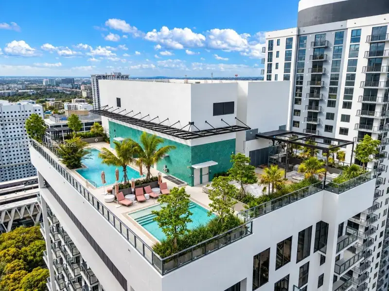 Condo located in Miami, FL showcasing its design and architecture (Image 11). Condo located in Miami, FL showcasing its design and architecture (Image 11).