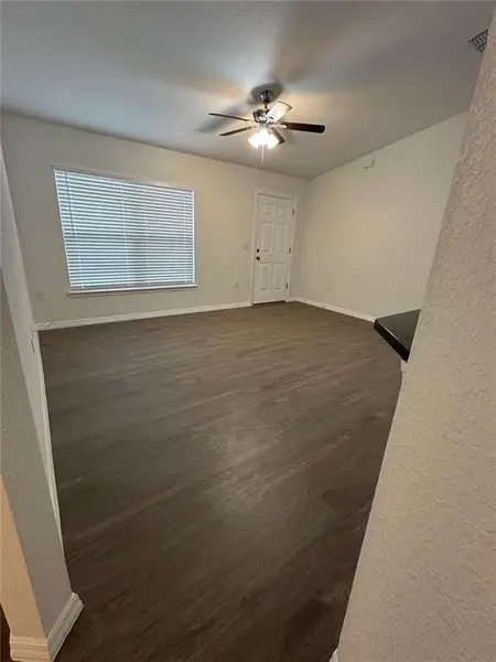 Spacious, unfurnished interior of a new home in , Ocala (Image 7).