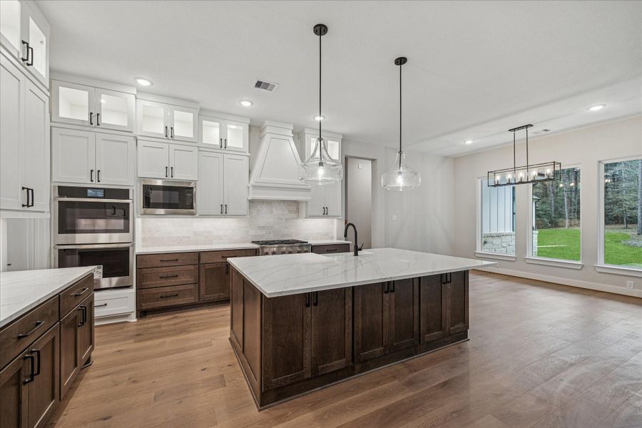 Furnished interior view inside a new home in , Huntsville (Image 5).
