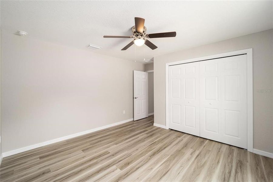 Spacious, unfurnished interior of a new home in , Summerfield (Image 17).