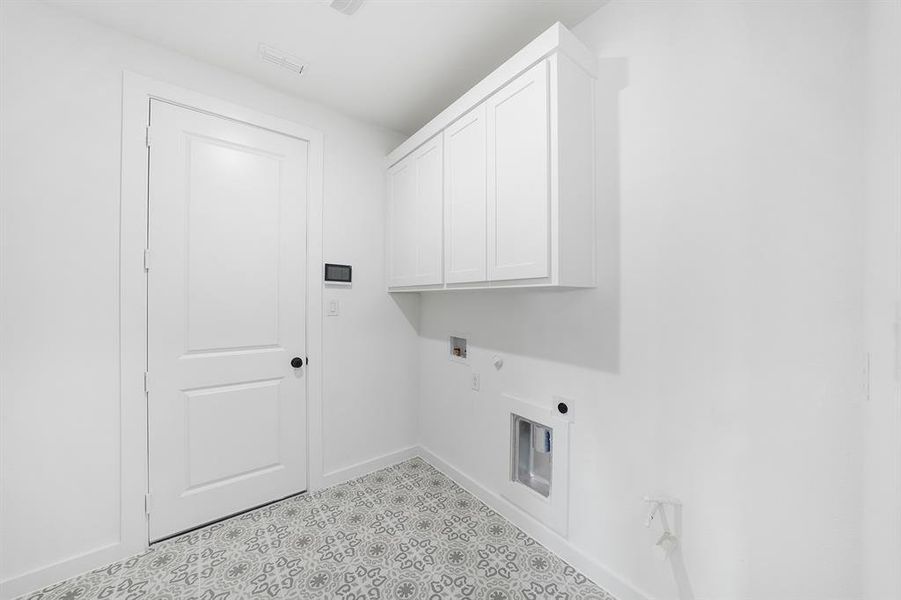 Spacious, unfurnished interior of a new home in Inspiration - Paradise Village, Lucas (Image 20). Spacious, unfurnished interior of a new home in Inspiration - Paradise Village, Lucas (Image 20).