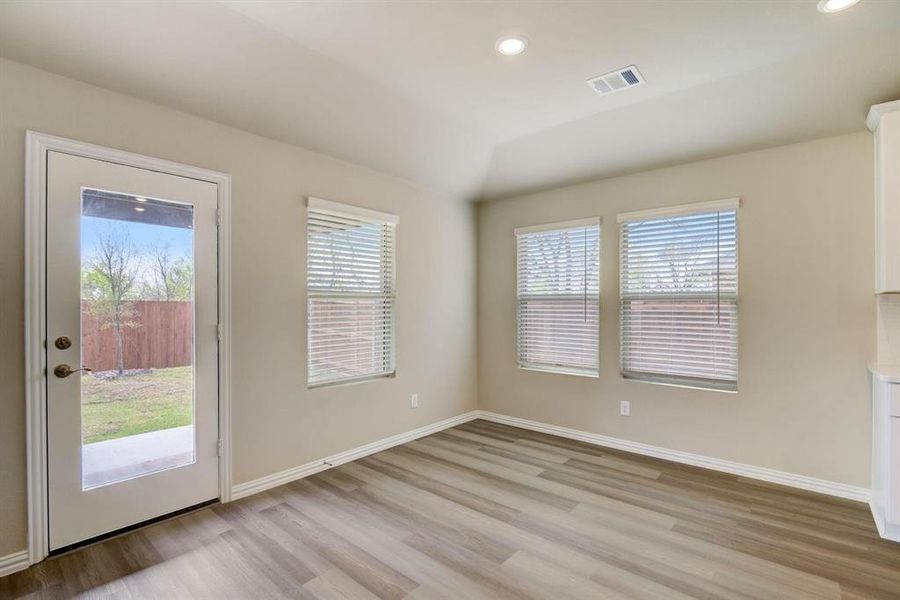 Spacious, unfurnished interior of a new home in Stratton Place, Greenville (Image 13).