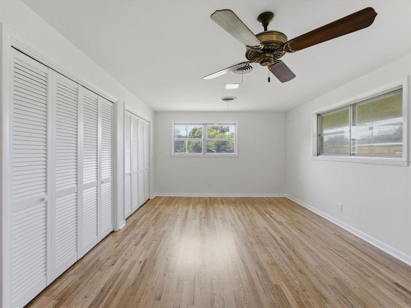 Spacious, unfurnished interior of a new home in , Montague (Image 18).