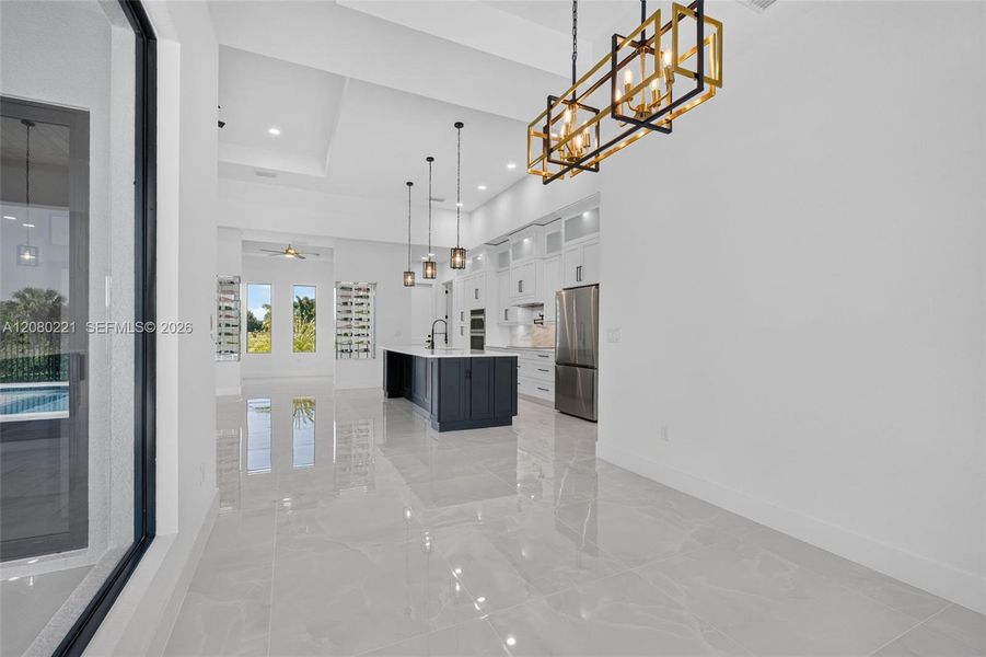 Spacious, unfurnished interior of a new home in , Cape Coral (Image 59).
