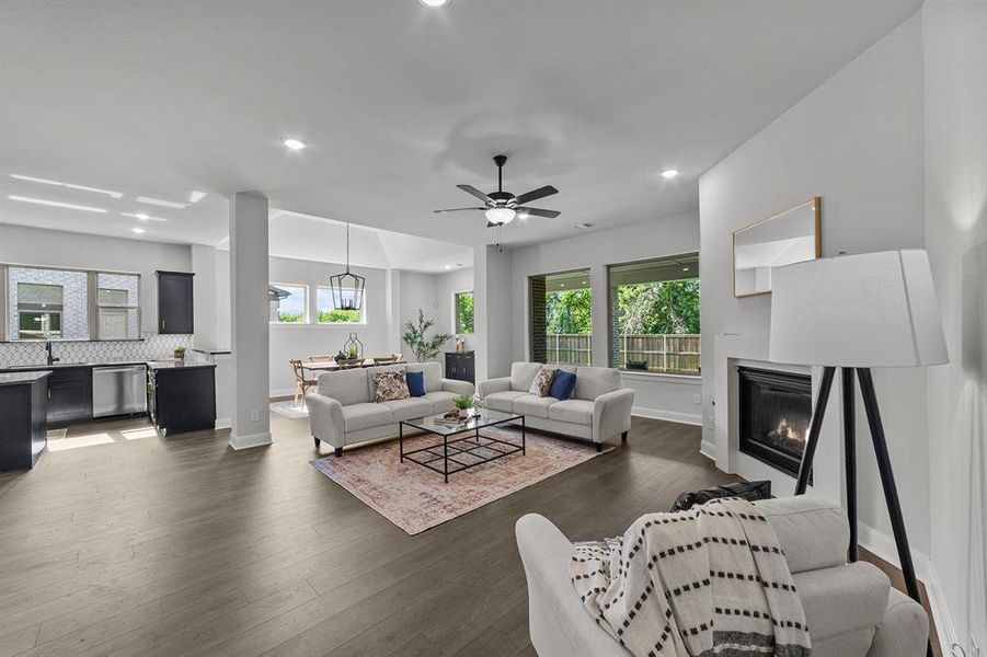 Furnished interior view inside a new home in South Pointe Manor Series, Mansfield (Image 18). Furnished interior view inside a new home in South Pointe Manor Series, Mansfield (Image 18).