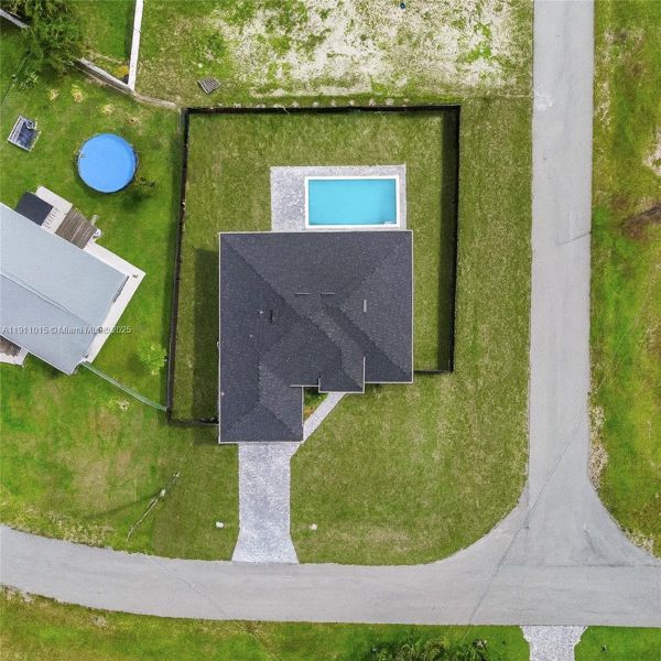 Community amenities in , Cape Coral (Image 30). Community amenities in , Cape Coral (Image 30).