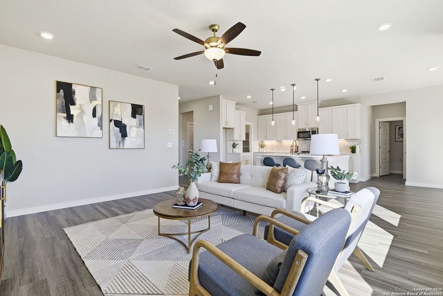 Furnished interior view inside a new home in Weltner Farms 50’s, New Braunfels (Image 10).