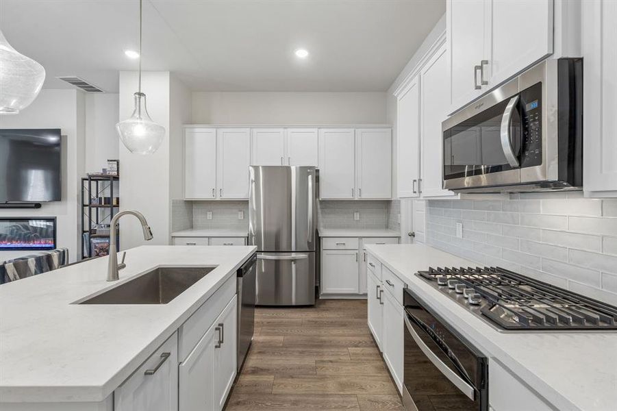 Furnished interior view inside a new home in , Frisco (Image 11).