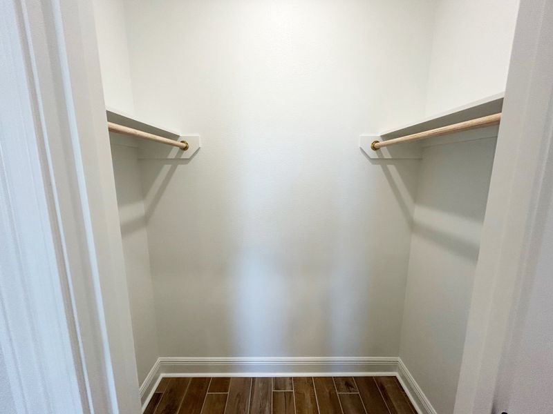 Spacious, unfurnished interior of a new home in Natureview, Freeport (Image 25).