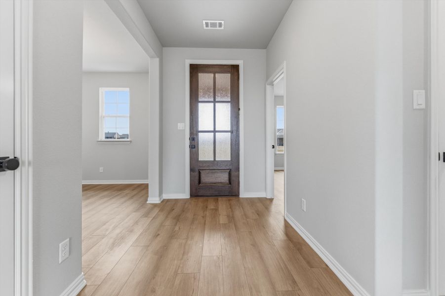 Spacious, unfurnished interior of a new home in Fairview Meadows, New Fairview (Image 12).